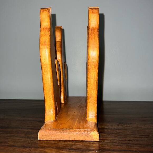 Wood carved howling coyotes southwestern - Picture 2 of 7